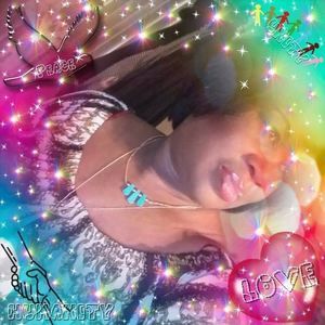 Meet your Posher, Lois